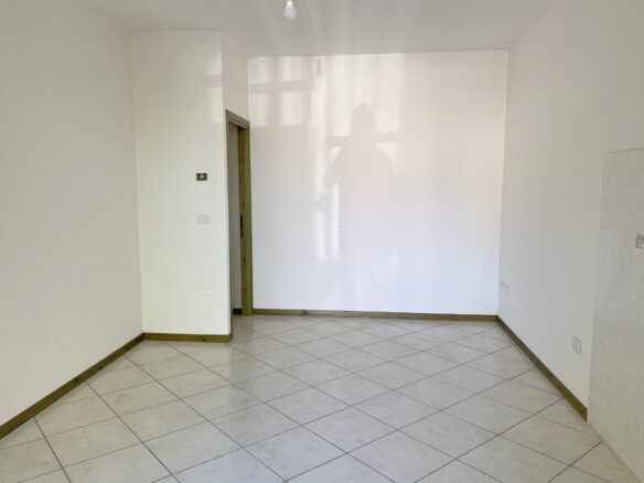 Three-bedroom Ground Floor Villa With Private Parking In Lido Nazioni