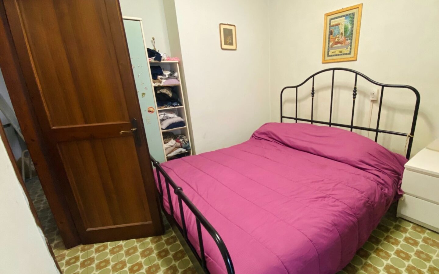 Vertical Townhouse With Large Outdoor Area And Parking In Lido Nazioni