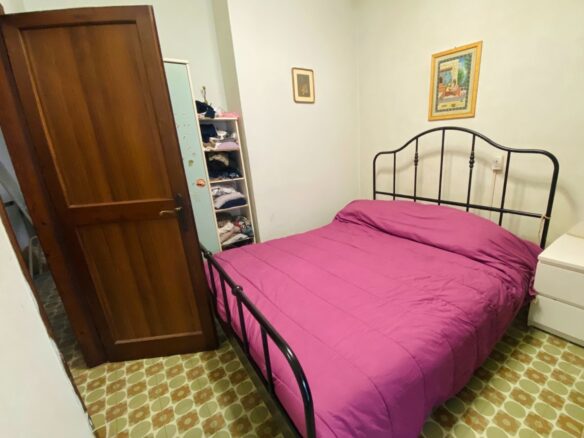 Vertical Townhouse With Large Outdoor Area And Parking In Lido Nazioni