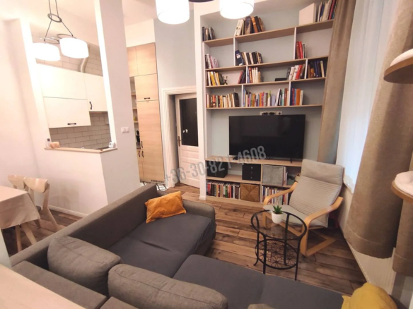 Live The Újlipótváros Lifestyle – Move-in Ready Designer Apartment In Central Budapest