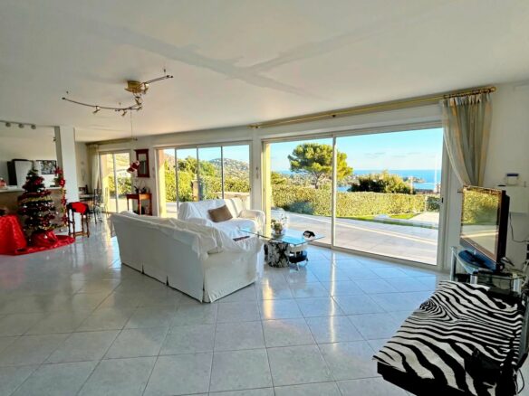 Contemporary Villa In Agay Saint Raphael With Panoramic Sea View