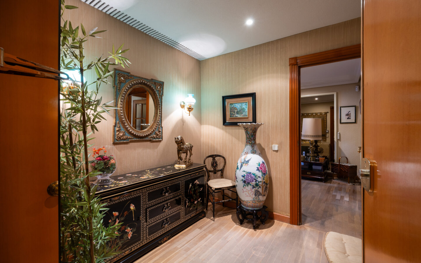 Apartment With Pool And Parking In Exterior Location