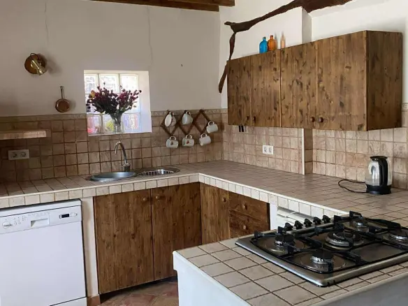 5-bedroom Finca In Yecla, Spain (514 M²)