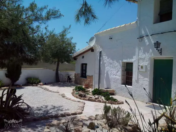 5-bedroom Finca In Yecla, Spain (514 M²)