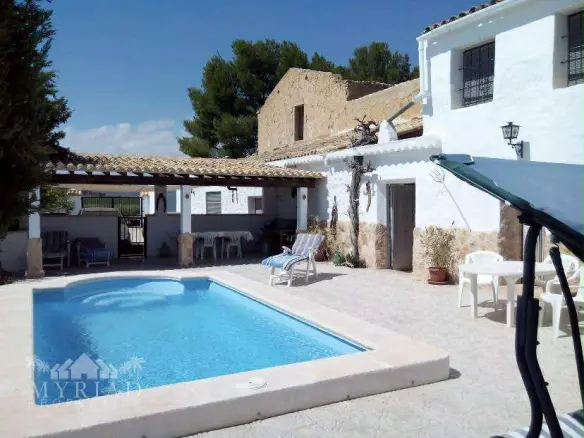 5-bedroom Finca In Yecla, Spain (514 M²)