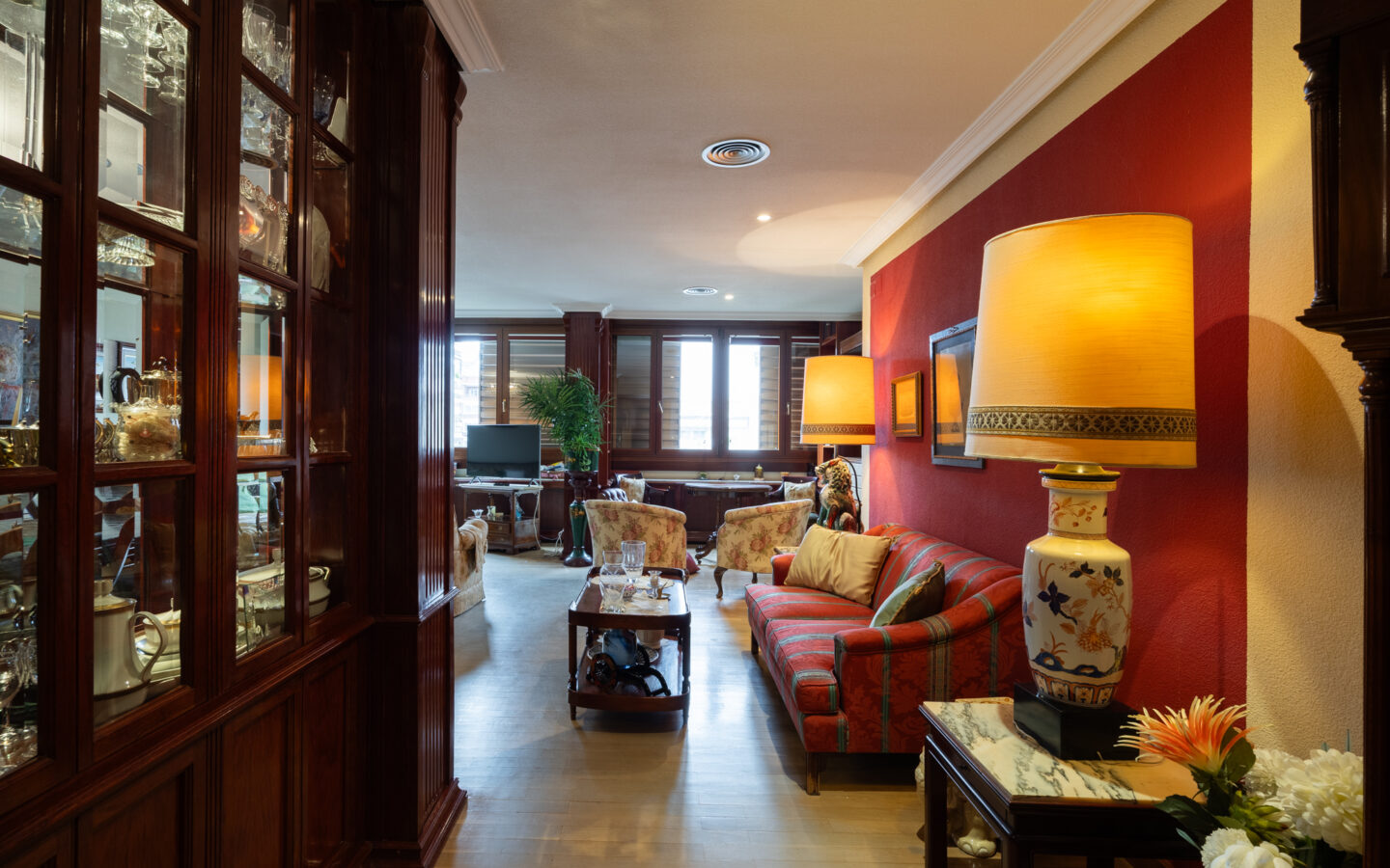 Apartment With Pool And Parking In Exterior Location