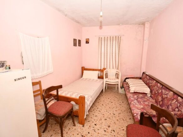 2 Bedroom House With Garden In Kritsa Village, East Crete