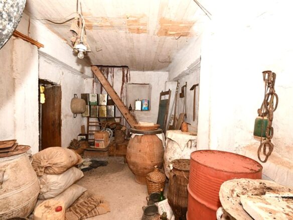 2 Bedroom House With Garden In Kritsa Village, East Crete
