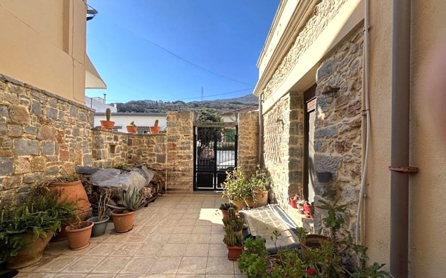 Renovated Stone House With Terrace In East Crete