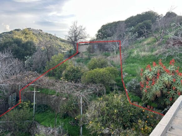 2 Bedroom House. Garden Mountain Village, East Crete