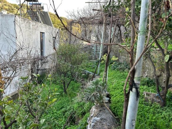 2 Bedroom House. Garden Mountain Village, East Crete