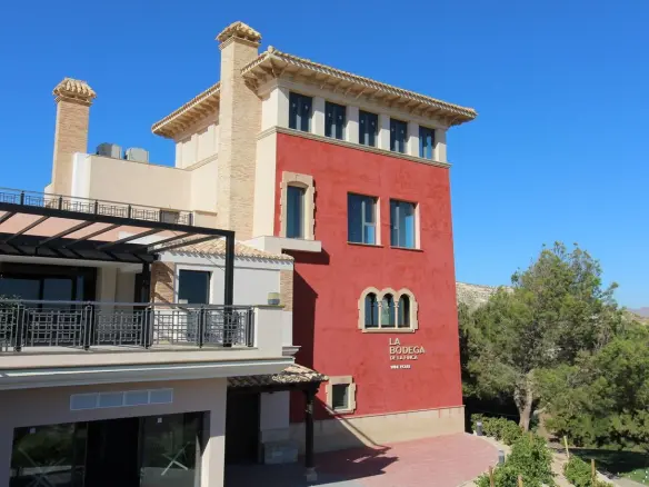 3-bedroom Detached Villa In Algorfa, Spain (103 M²)