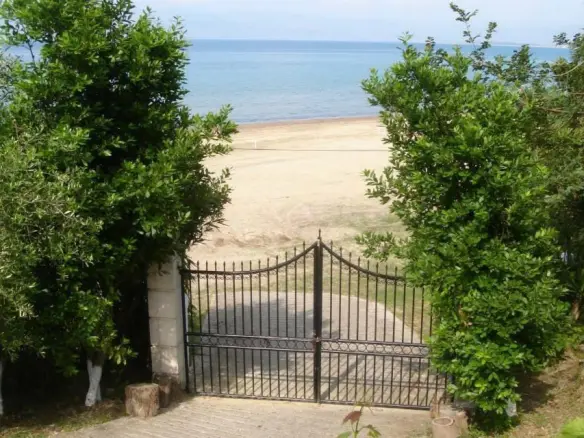 Detached House In Corfu, Greece (175 M²)