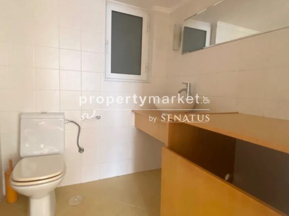 Fully Renovated Apartment In Prime Location 100 M²