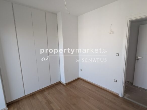 Newly Constructed Seventh-floor Apartment In Prime Location