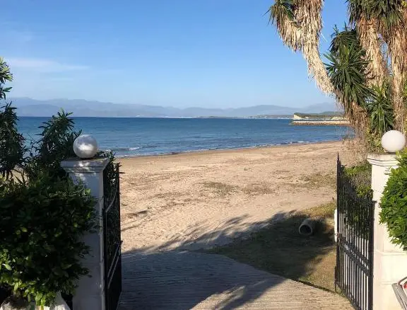 Detached House In Corfu, Greece (175 M²)