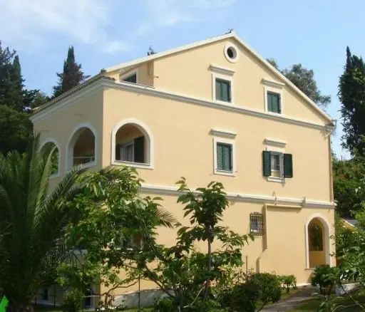 Detached House In Corfu, Greece (175 M²)