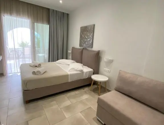 Detached House In Corfu, Greece (175 M²)