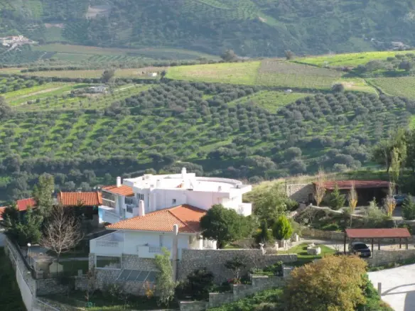 Villa In Gorgolaini, Greece (582 M²)
