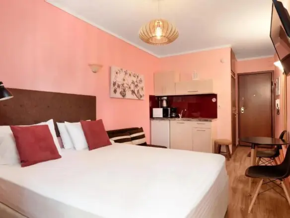 Flat In Ano Poli, Greece (27 M²)