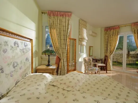 Villa In Gorgolaini, Greece (582 M²)