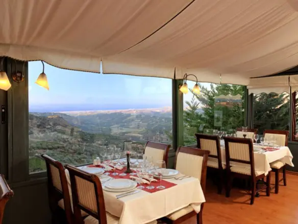 Villa In Gorgolaini, Greece (582 M²)