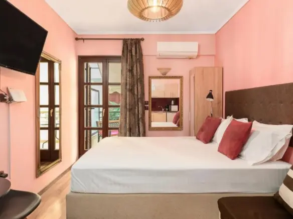 Flat In Ano Poli, Greece (27 M²)