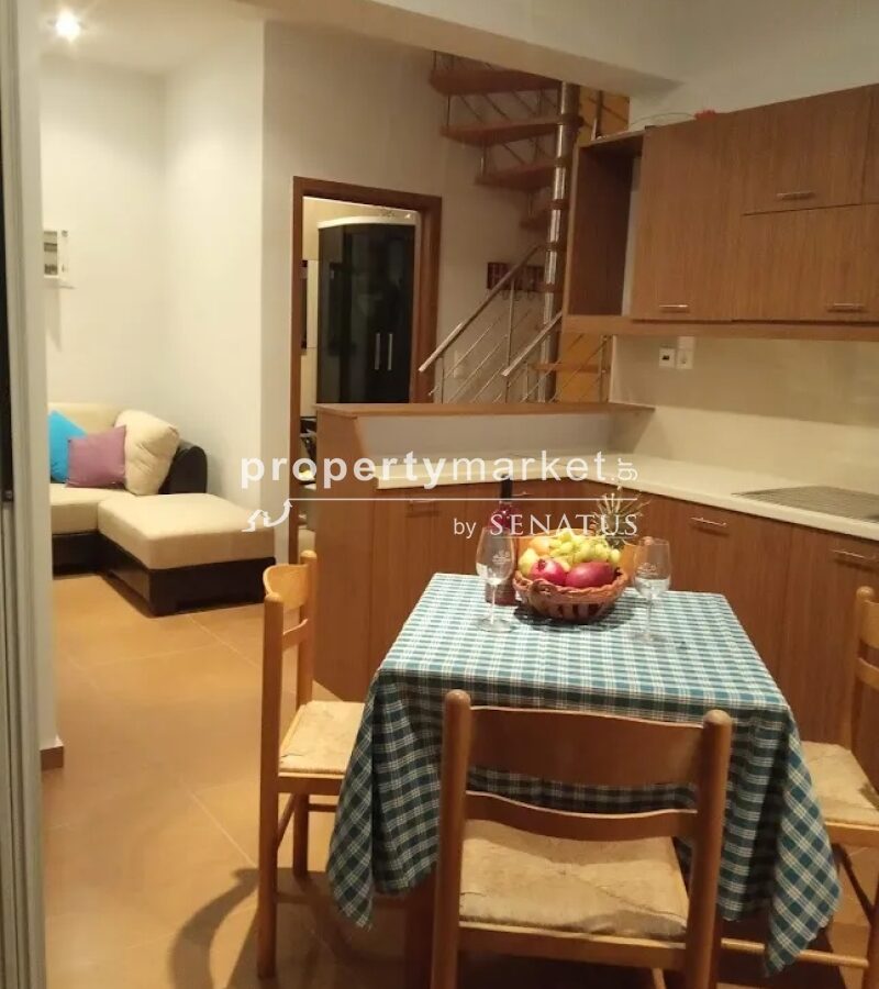 Two-bedroom Maisonette In Desired Location, 82 M² Updated