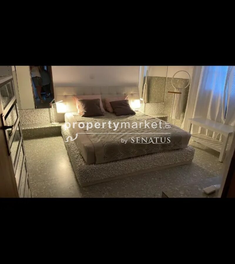Villa With 3 Bedrooms In Coastal Location