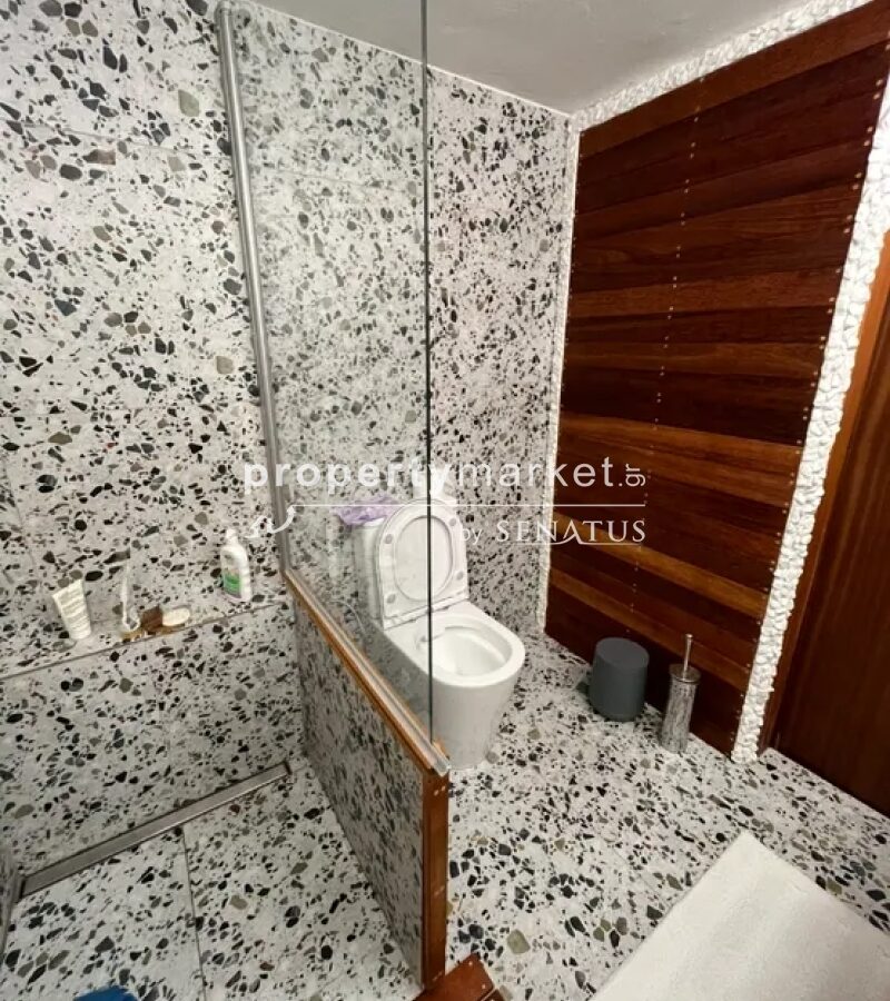 Villa With 3 Bedrooms In Coastal Location
