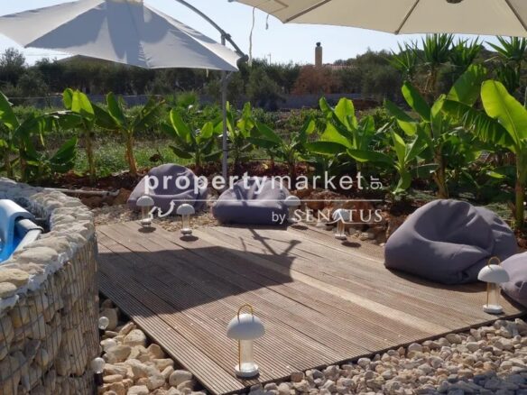 Villa With 3 Bedrooms In Coastal Location