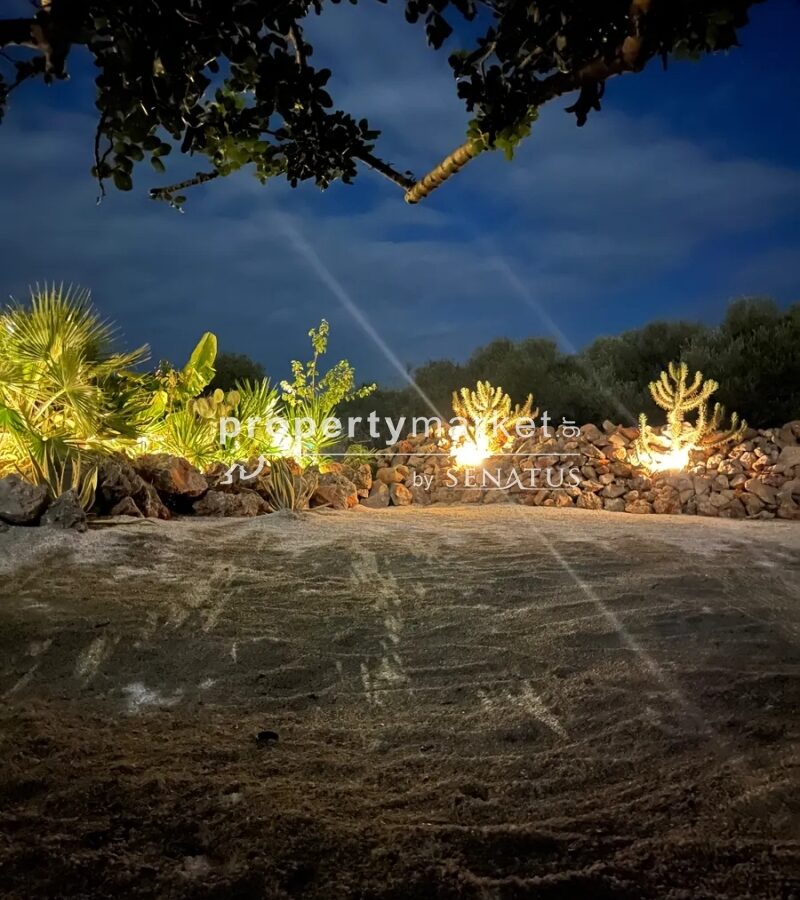 Villa With 3 Bedrooms In Coastal Location