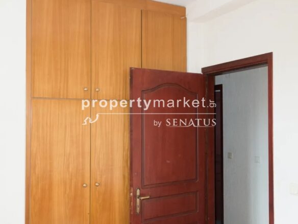 Single-family Home 240 M²