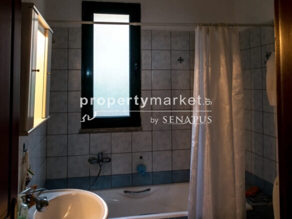 Single-family Home 240 M²