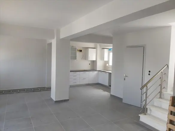 5-bedroom Maisonette In Panorama, Greece (250 M²)
