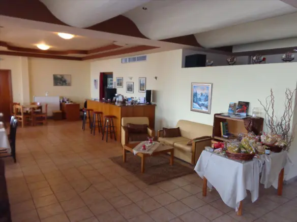 Hotel In Theodoros Ziakas, Greece (1.050 M²)