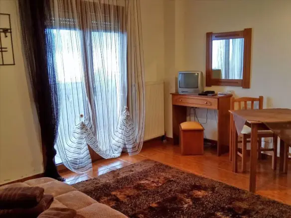 Hotel In Theodoros Ziakas, Greece (1.050 M²)
