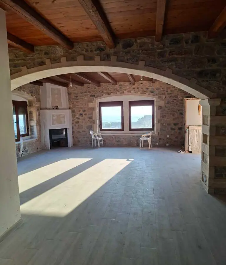 5-bedroom Detached House In Gazi, Greece (220 M²)