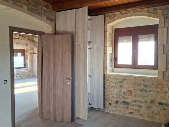 5-bedroom Detached House In Gazi, Greece (220 M²)