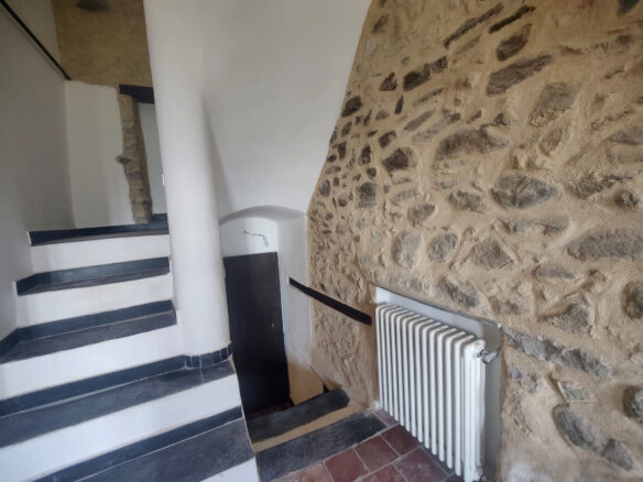 B60 Renovated Apartment With Panoramic View – 80 Sqm, No Condo Fees