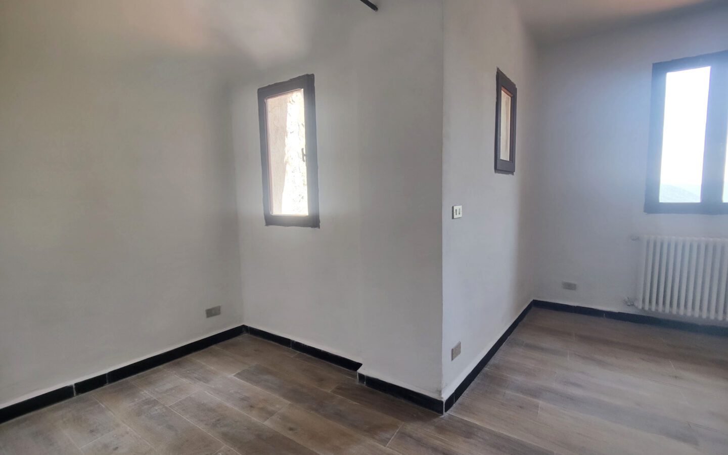 B60 Renovated Apartment With Panoramic View – 80 Sqm, No Condo Feestitle: 1 Beds Renovated Apartment, Panoramic View,