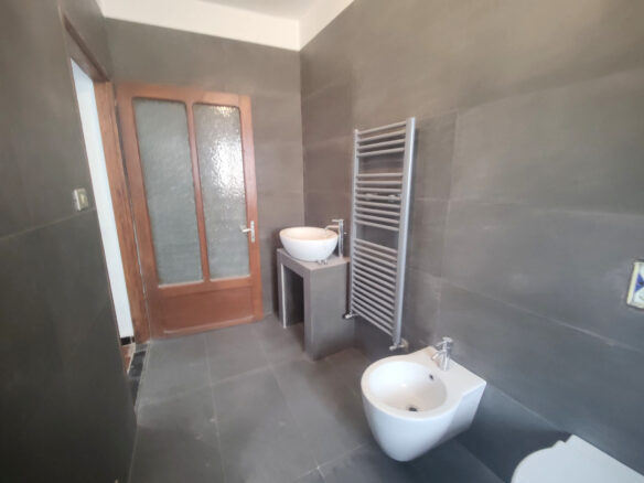 B60 Renovated Apartment With Panoramic View – 80 Sqm, No Condo Fees