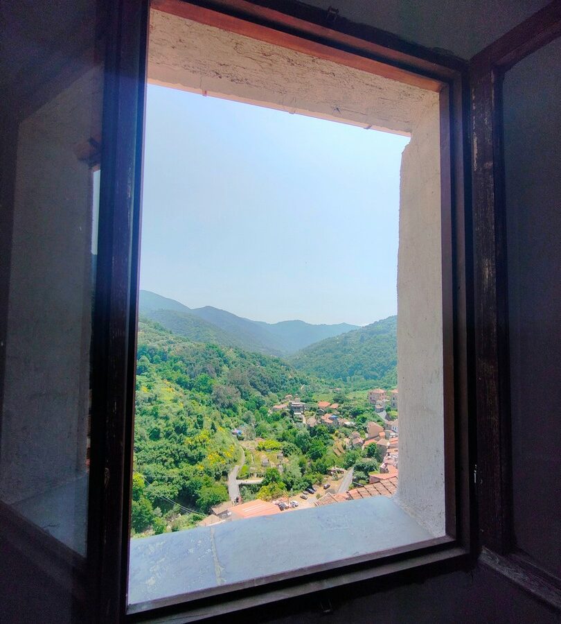 B60 Renovated Apartment With Panoramic View – 80 Sqm, No Condo Feestitle: 1 Beds Renovated Apartment, Panoramic View,