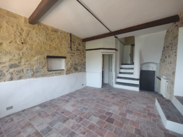 B60 Renovated Apartment With Panoramic View – 80 Sqm, No Condo Fees