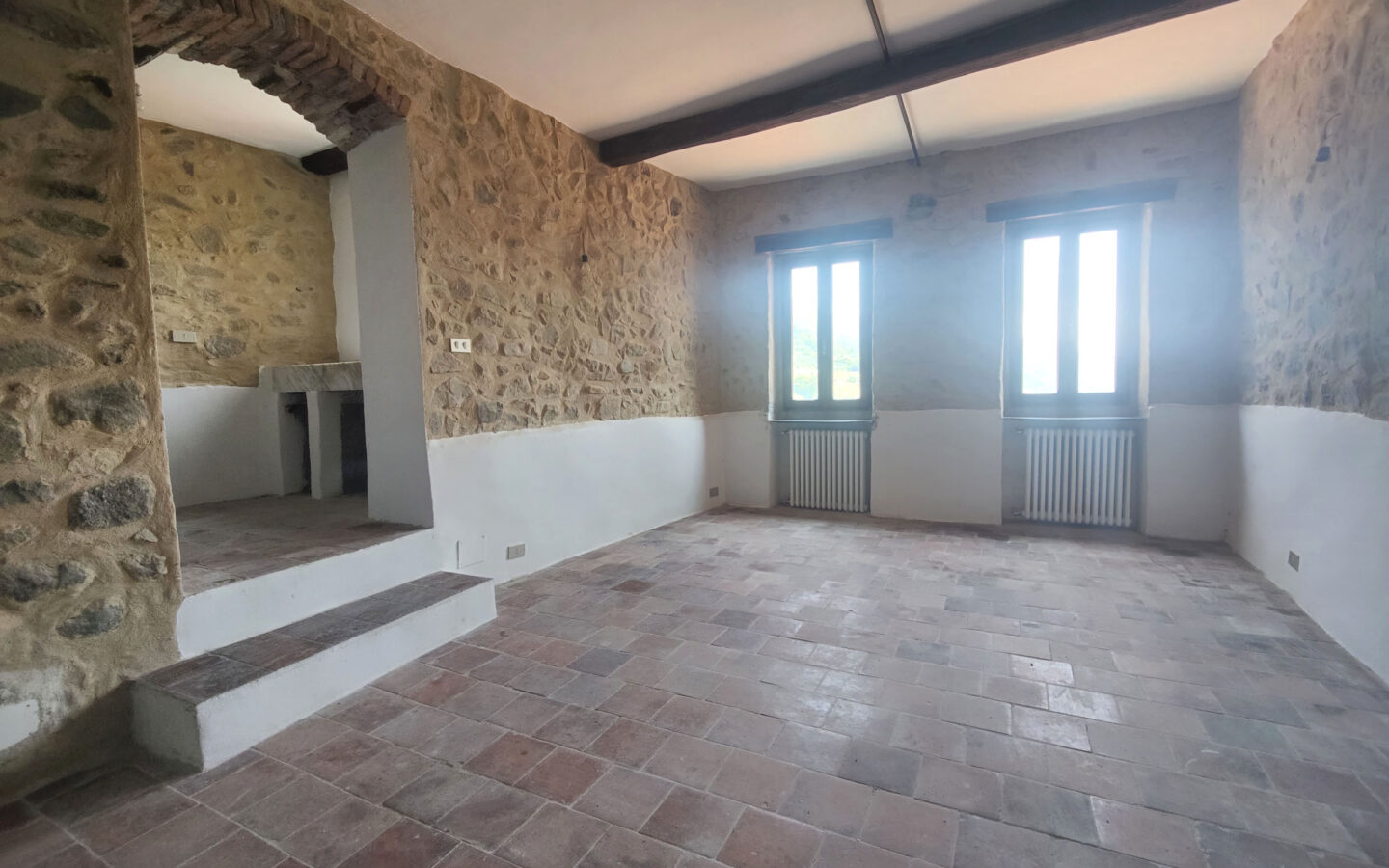 B60 Renovated Apartment With Panoramic View – 80 Sqm, No Condo Feestitle: 1 Beds Renovated Apartment, Panoramic View,