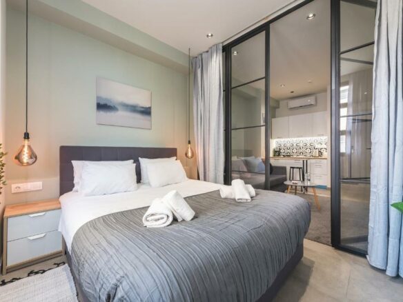 Prime Investment Opportunity In The Heart Of Athens – Fully Licensed Tourist Property
