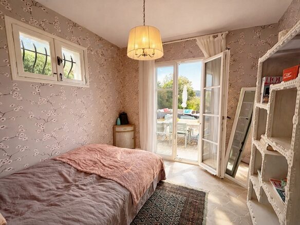 Exclusive Villa In Bargemon