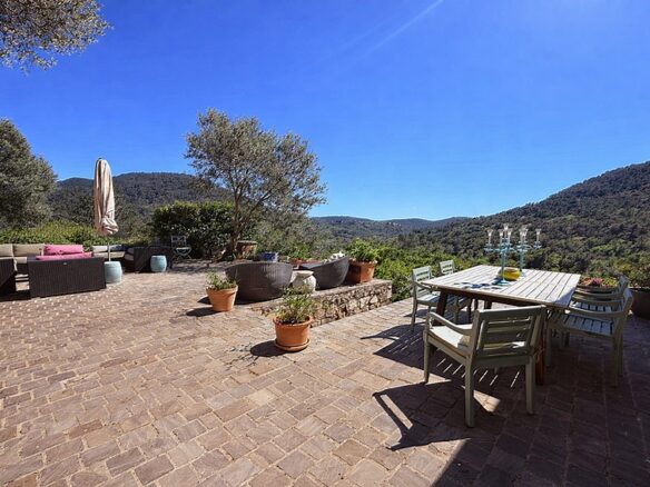 Exclusive Villa In Bargemon