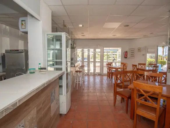 2-bedroom Shop In Puerto De La Cruz, Spain (130 M²)