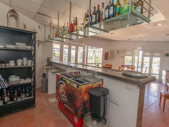 2-bedroom Shop In Puerto De La Cruz, Spain (130 M²)